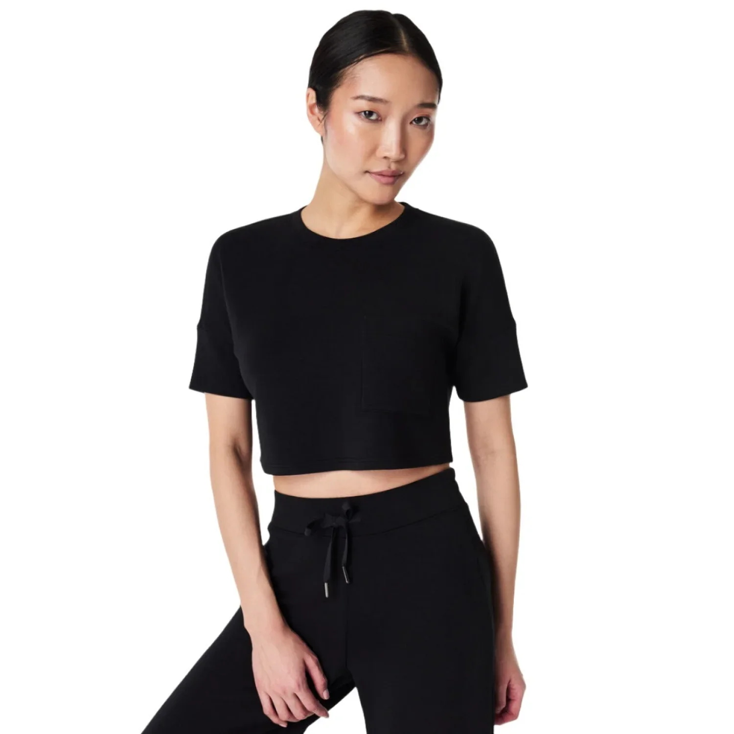 SPANX 02. WOMENS APPAREL - WOMENS SS SHIRTS - WOMENS SS CASUAL Women's AirEssentials Cropped Pocket Tee VERY BLACK