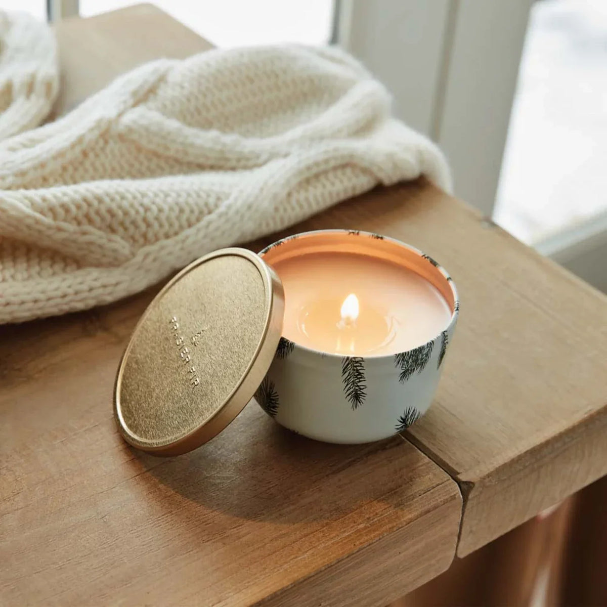Frasier Fir Candle Tin with Gold Lid Thymes