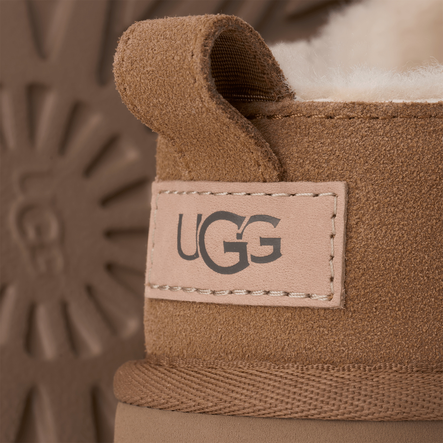 UGG 05. WOMENS FOOTWEAR - WOMENS SHOES - WOMENS SHOES SLIPPERS Women's Classic Micro CHE CHESTNUT