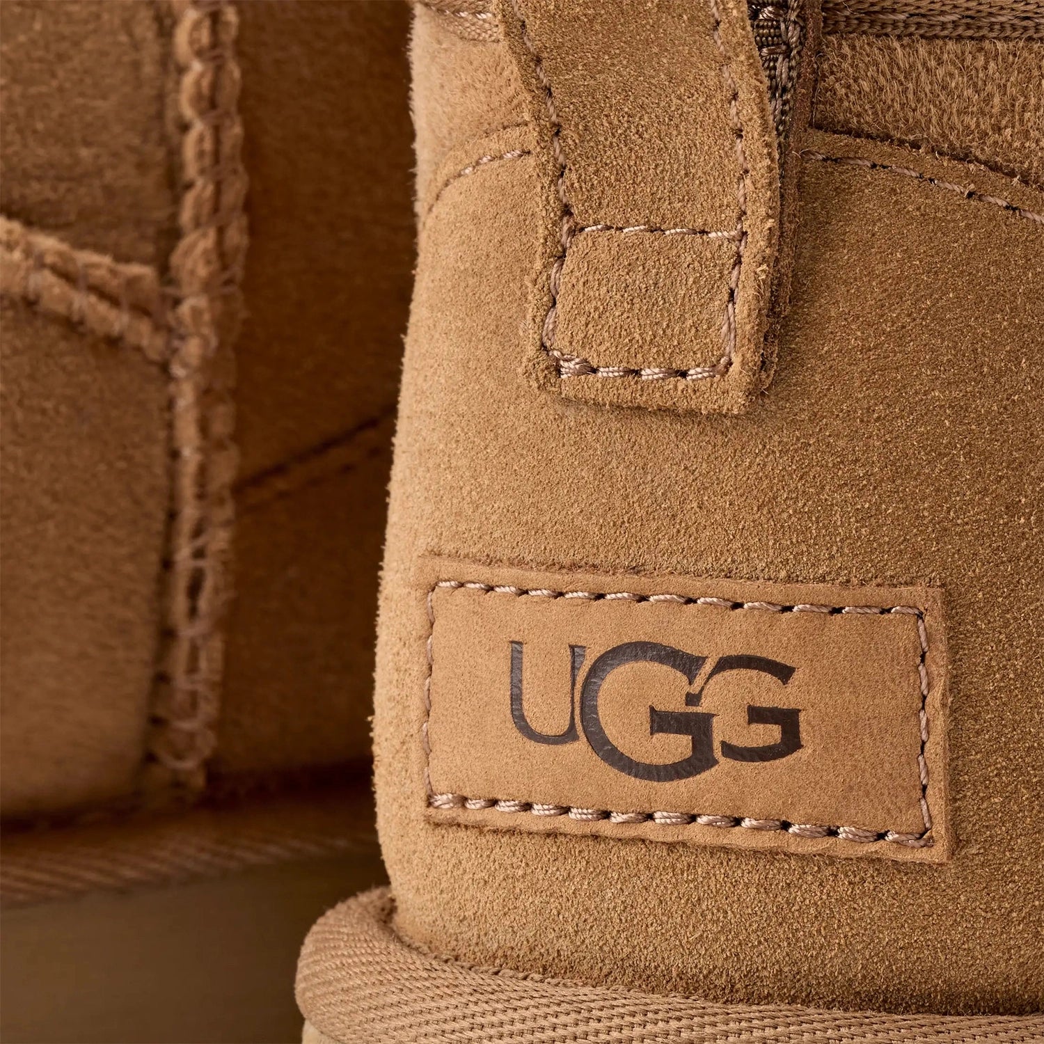 UGG 05. WOMENS FOOTWEAR - WOMENS SHOES - WOMENS SHOES SLIPPERS Women's Classic Ultra Mini CHE CHESTNUT