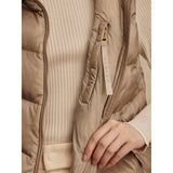 Varley 02. WOMENS APPAREL - WOMENS VEST - WOMENS VEST INSULATED Women's Bextor Lightweight Down Gilet SITA SIMPLY TAUPE