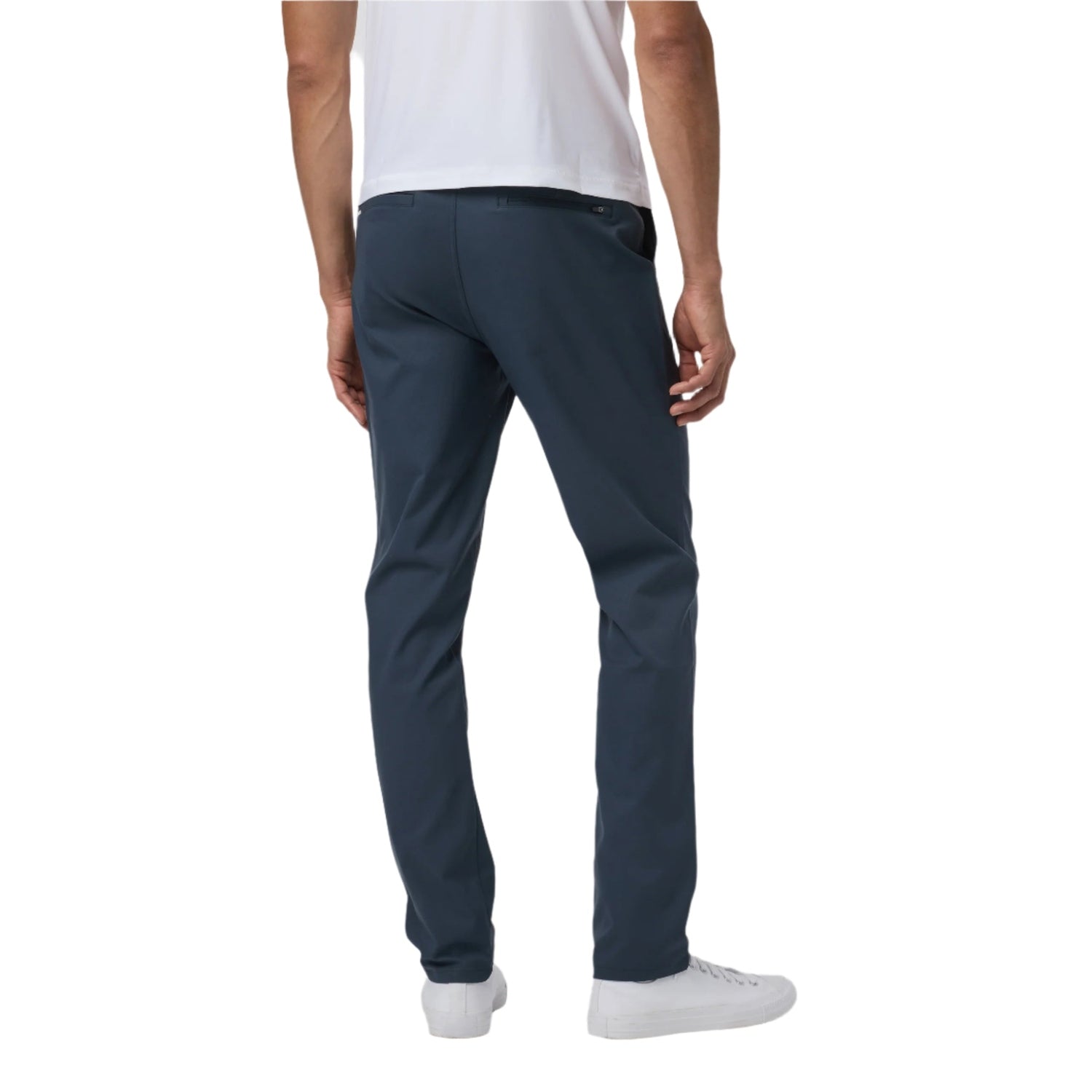 Vuori 01. MENS APPAREL - MENS PANTS - MENS PANTS CASUAL Men's Cascade Tech Chino Pant FOG FOG