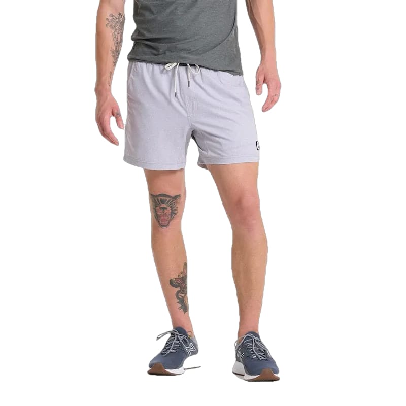 Vuori 01. MENS APPAREL - MENS SHORTS - MENS SHORTS ACTIVE Men's Kore Short - 5 in PDL PLATINUM DASHED LINES