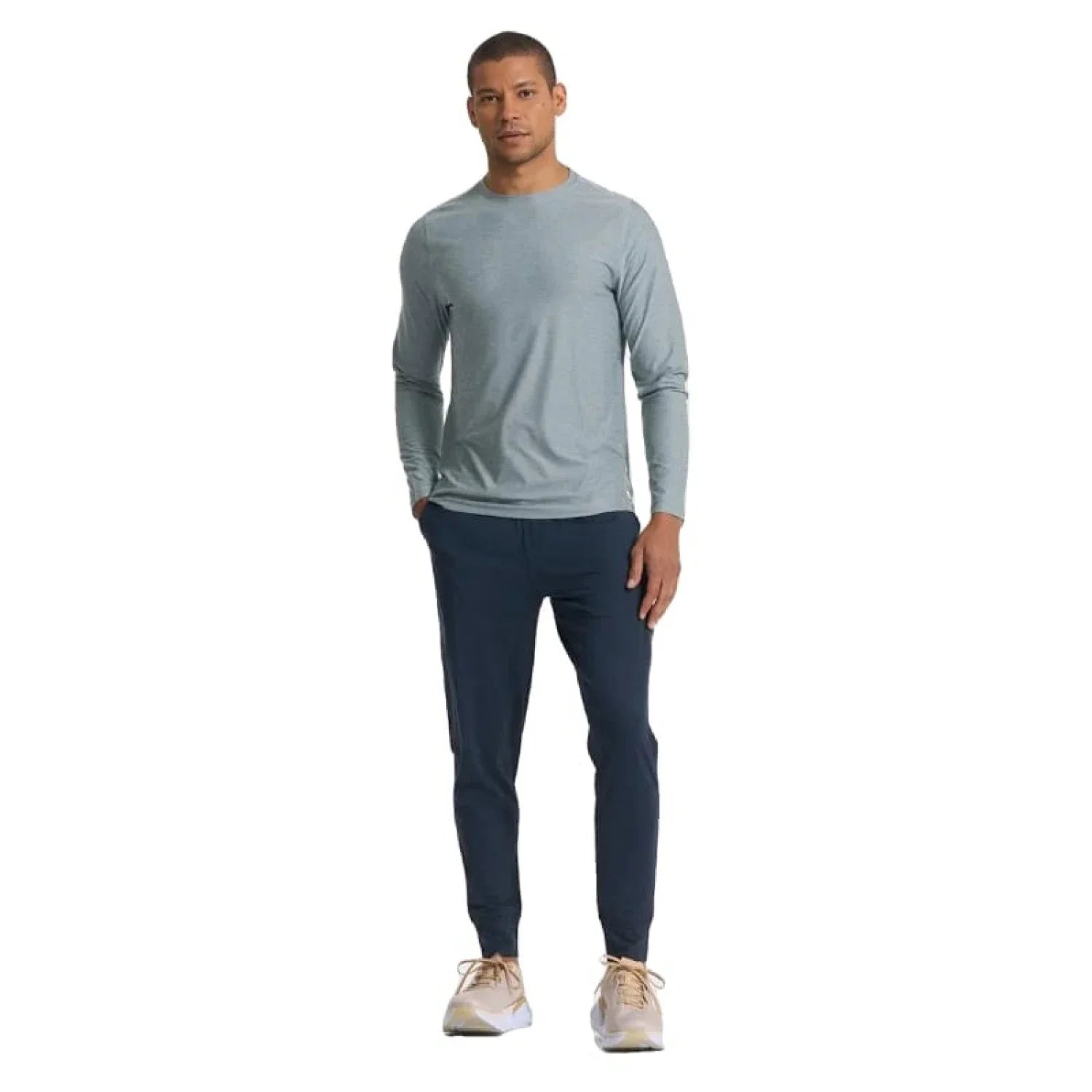 Vuori 01. MENS APPAREL - MENS LS SHIRTS - MENS LS ACTIVE Men's Long Sleeve Strato Tech Tee HSR STORMY HEATHER