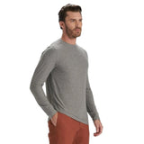 Vuori 01. MENS APPAREL - MENS LS SHIRTS - MENS LS ACTIVE Men's Long Sleeve Strato Tech Tee HEATHER GREY