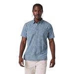 Vuori 01. MENS APPAREL - MENS SS SHIRTS - MENS SS BUTTON UP Men's Short Sleeve Bridge Button Down DBP DUSTY BLUE PLUMERIA