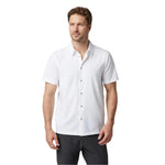 Vuori 01. MENS APPAREL - MENS SS SHIRTS - MENS SS BUTTON UP Men's Short Sleeve Manhattan Button Down WHT WHITE