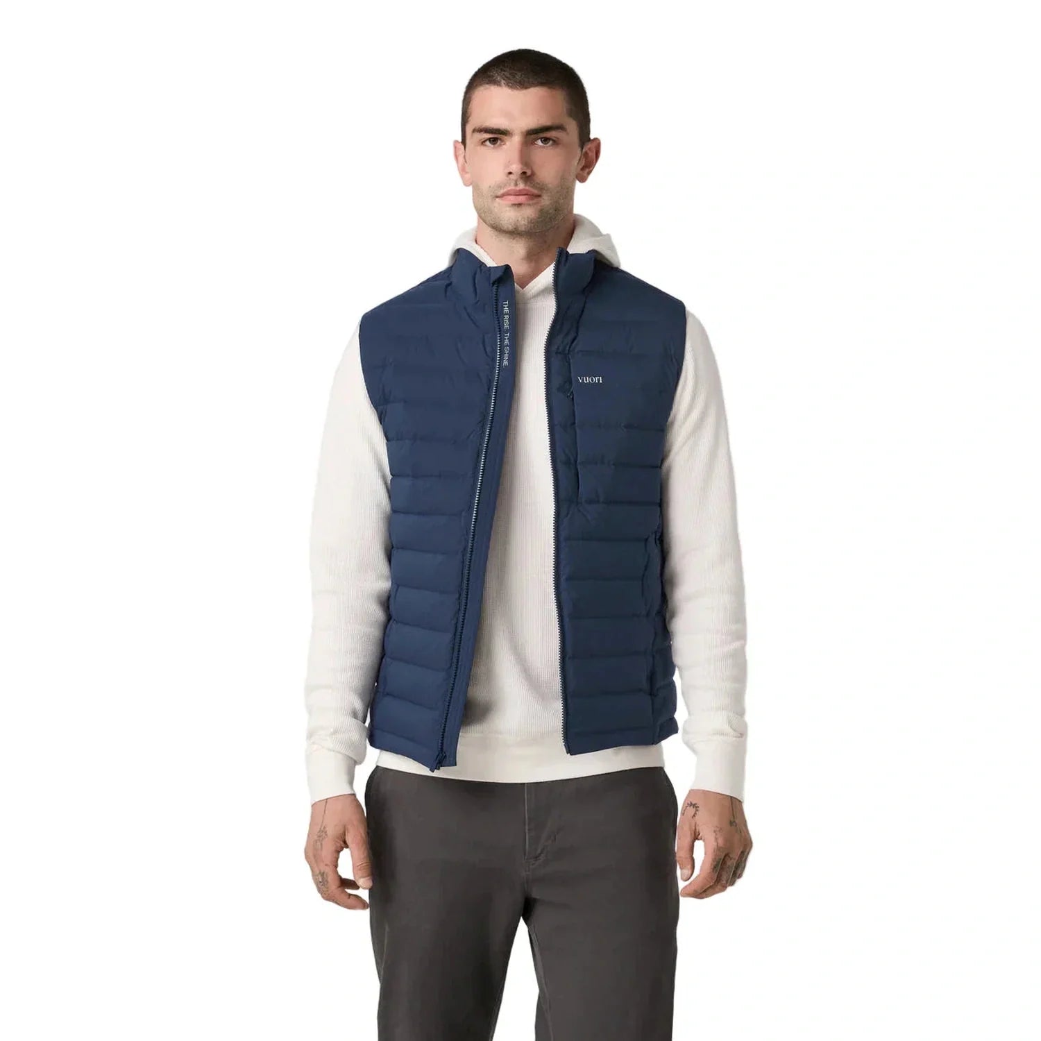Vuori 01. MENS APPAREL - MENS VEST - MENS VEST INSULATED Men's Steadfast Insulated Vest BCO BLUE COAST