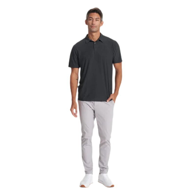 Vuori 01. MENS APPAREL - MENS SS SHIRTS - MENS SS POLO Men's Strato Tech Polo CHARCOAL HEATHER