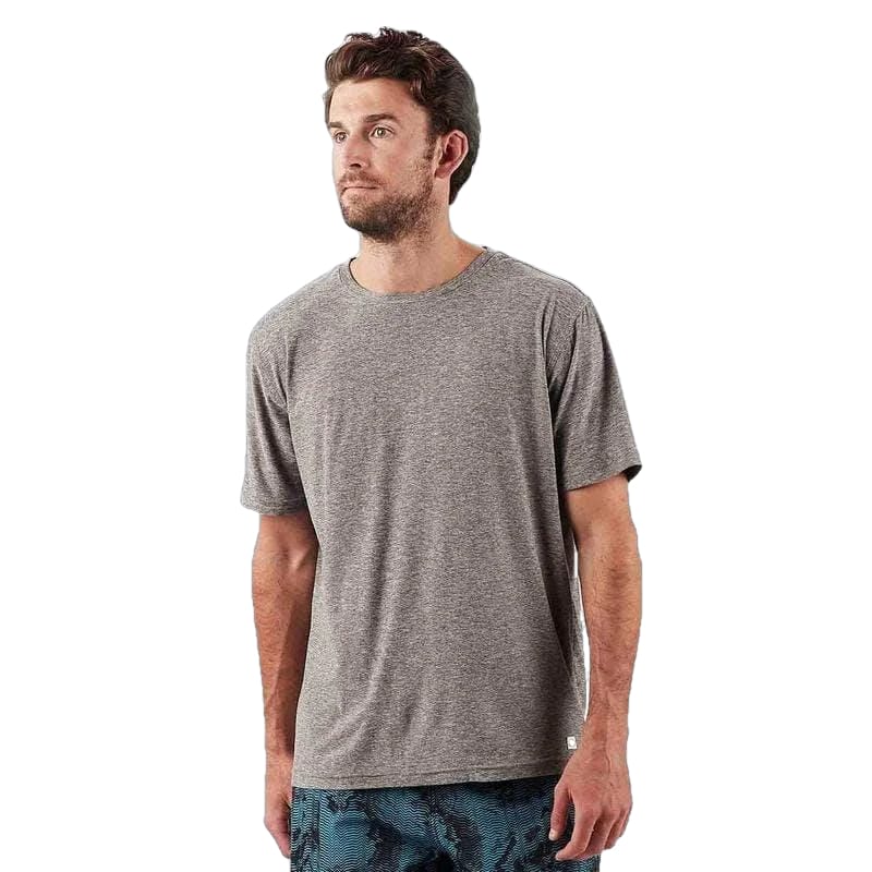 Vuori 01. MENS APPAREL - MENS SS SHIRTS - MENS SS ACTIVE Men's Strato Tech Tee HEATHER GREY