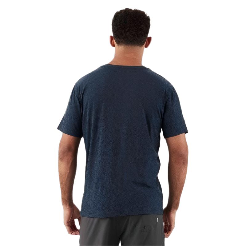 Vuori 01. MENS APPAREL - MENS SS SHIRTS - MENS SS ACTIVE Men's Strato Tech Tee HEATHER NAVY