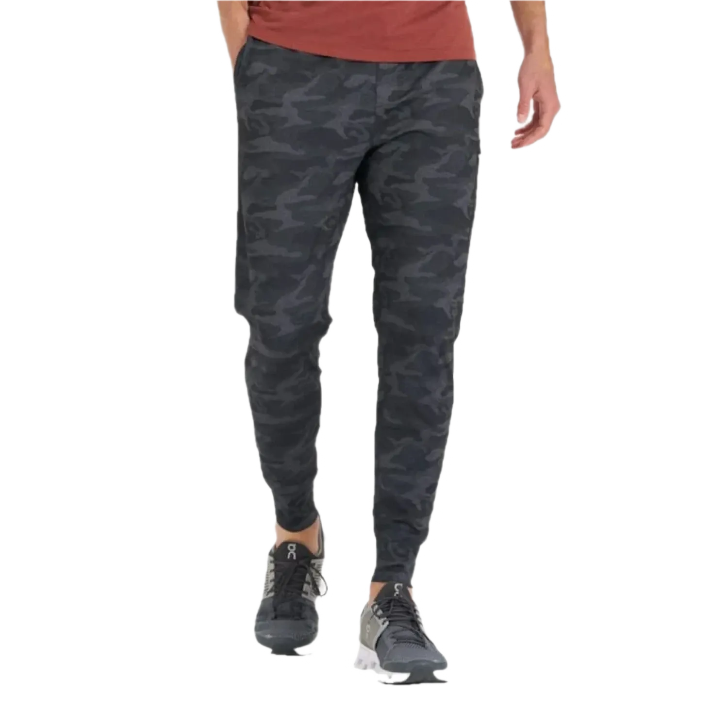 Vuori 01. MENS APPAREL - MENS PANTS - MENS PANTS LOUNGE Men's Sunday Performance Jogger BLACK CAMO