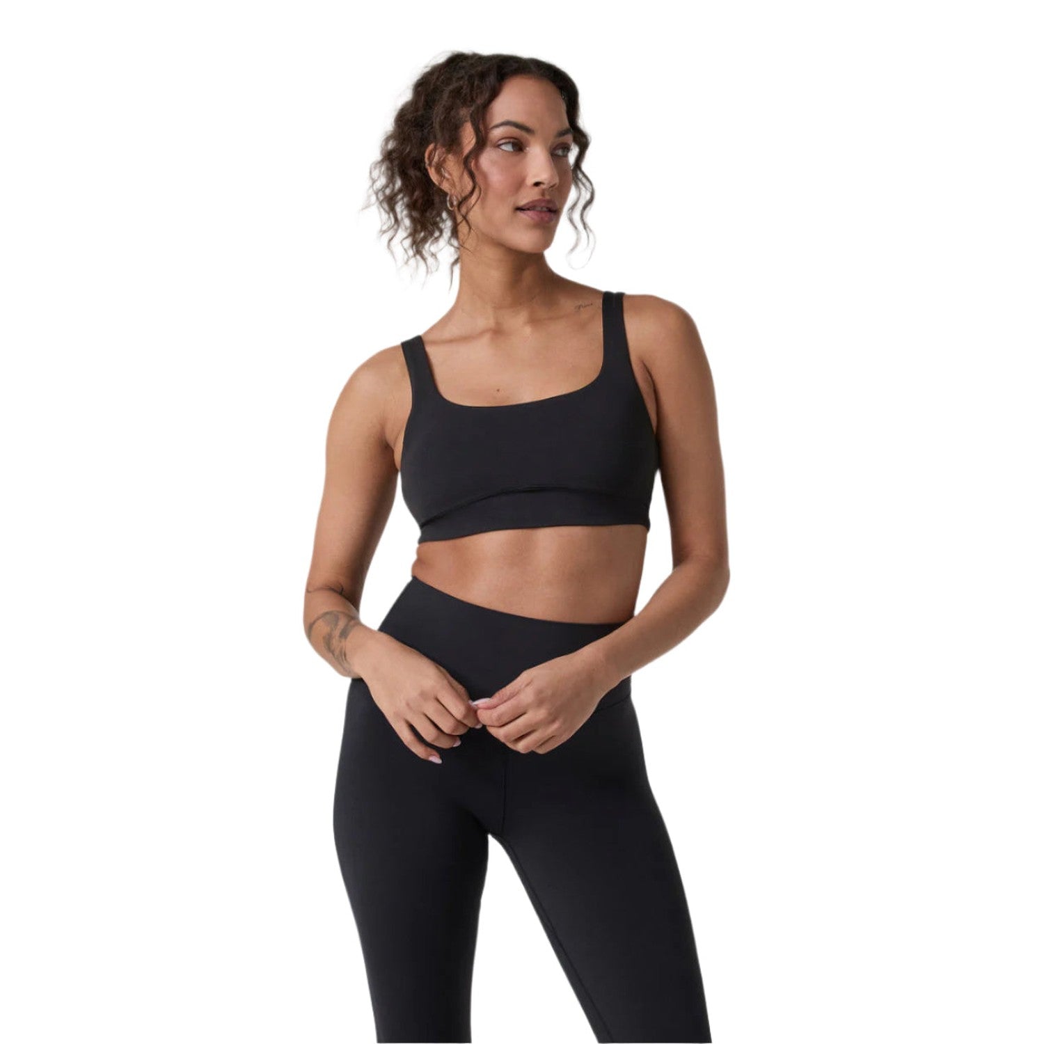 Vuori 02. WOMENS APPAREL - WOMENS UNDERWEAR - WOMENS UNDERWEAR BRA Women's Vuori AllTheForm™ Bra BLK BLACK