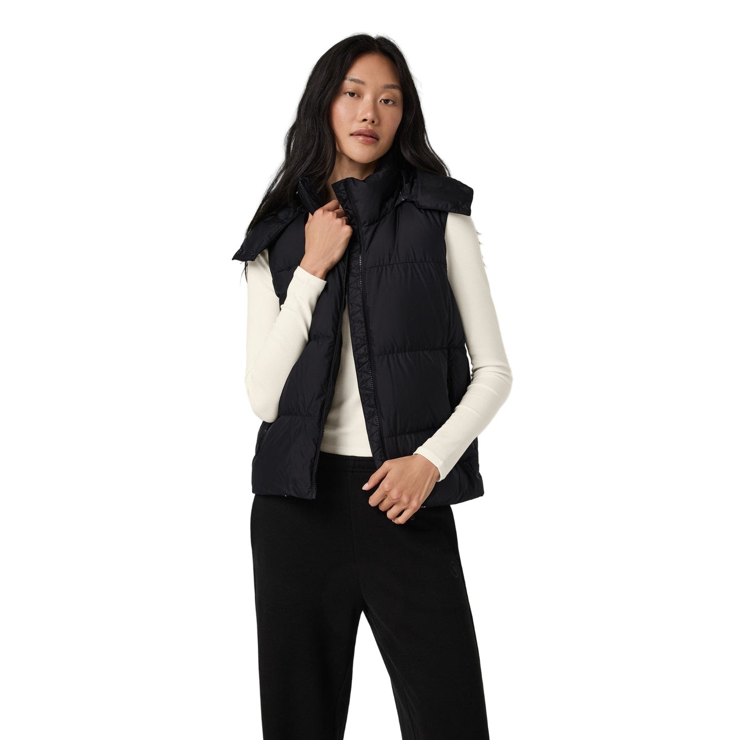 Vuori 02. WOMENS APPAREL - WOMENS VEST - WOMENS VEST INSULATED Women's Alta Down Vest BLK BLACK