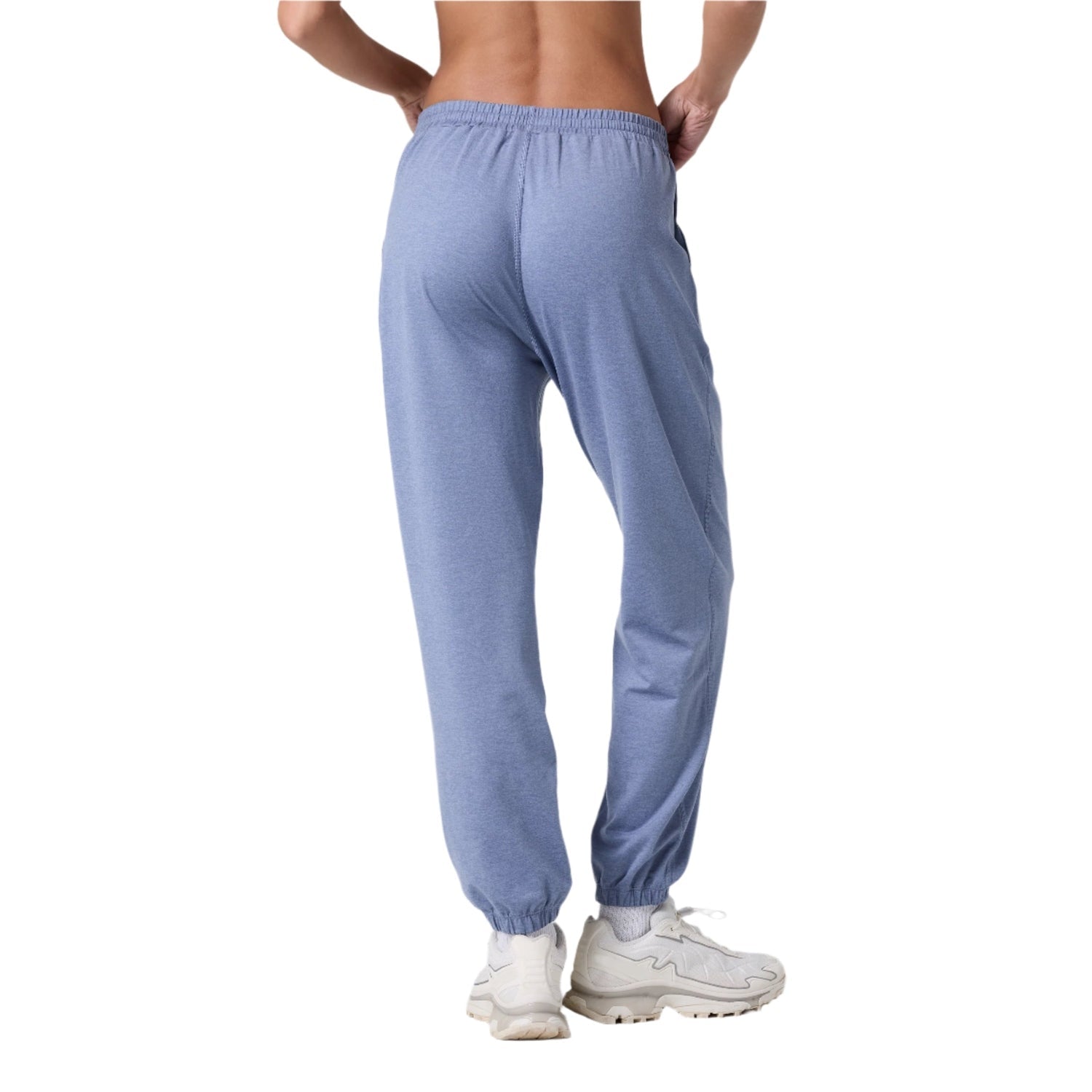 Vuori 02. WOMENS APPAREL - WOMENS PANTS - WOMENS PANTS LOUNGE Women's Boyfriend Jogger HBH BLUE HERON HEATHER