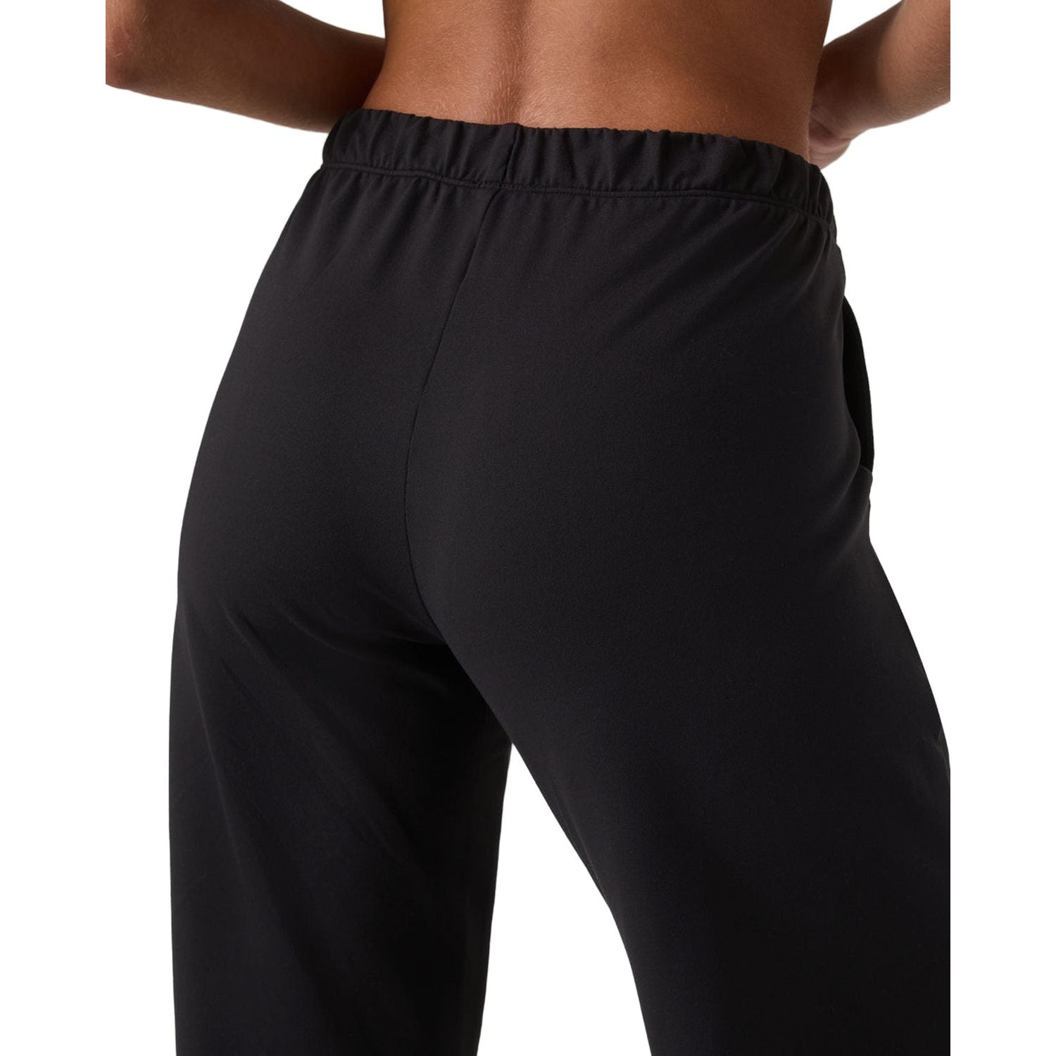 Vuori 02. WOMENS APPAREL - WOMENS PANTS - WOMENS PANTS CASUAL Women's Halo Modern Straight Leg Pant SBK SOLID BLACK