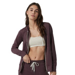 Vuori 02. WOMENS APPAREL - WOMENS LS SHIRTS - WOMENS LS HOODY Women's Halo Performance Hoodie 2.0 HEY ELDERBERRY HEATHER