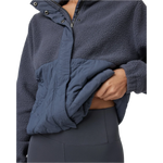 Vuori 02. WOMENS APPAREL - WOMENS JACKETS - WOMENS JACKETS FLEECE Women's Highlands Sherpa Jacket AZR AZURE