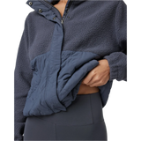 Vuori 02. WOMENS APPAREL - WOMENS JACKETS - WOMENS JACKETS FLEECE Women's Highlands Sherpa Jacket AZR AZURE