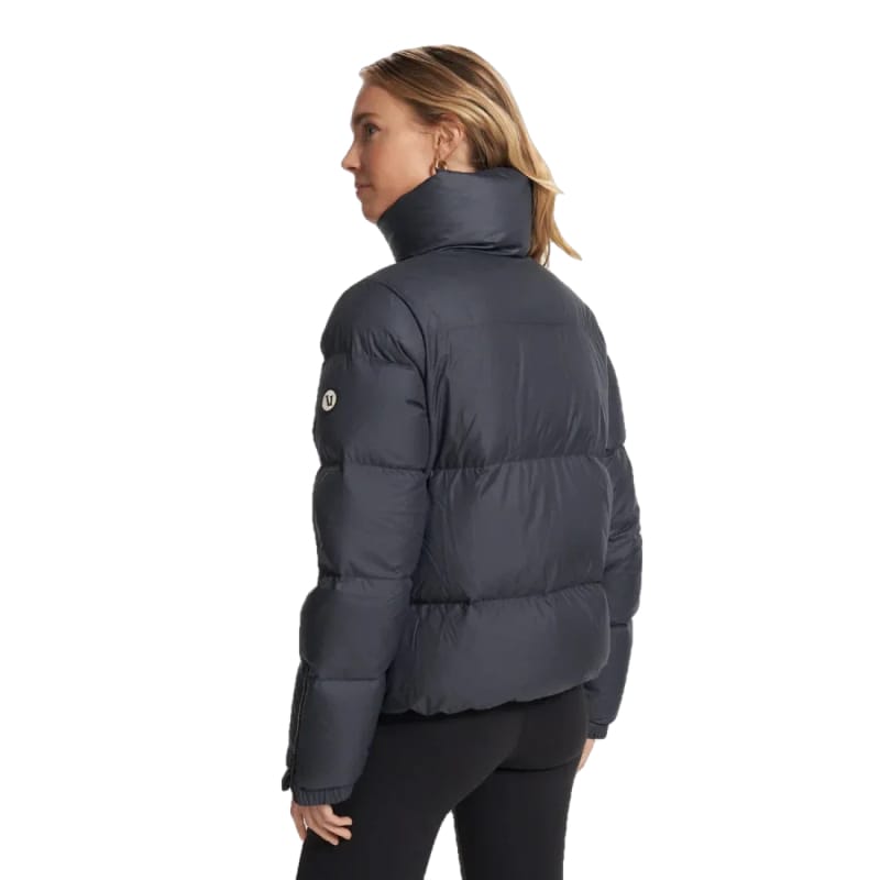 Vuori 02. WOMENS APPAREL - WOMENS JACKETS - WOMENS JACKETS INSULATED Women's Hillside Down Jacket APH ASPHALT