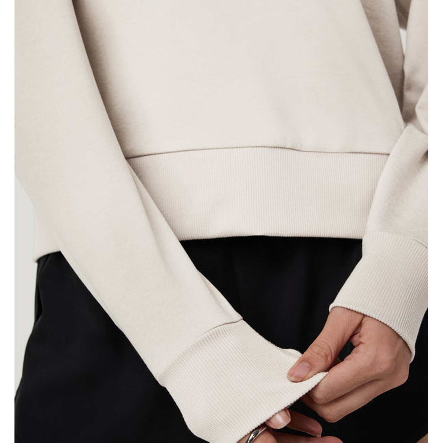 Vuori 02. WOMENS APPAREL - WOMENS HOODIES|SWEATERS - WOMENS PO SWEATERS Women's Long Sleeve Halo Crew HEE ECRU HEATHER