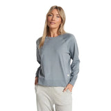 Vuori 02. WOMENS APPAREL - WOMENS HOODIES|SWEATERS - WOMENS PO SWEATERS Women's Long Sleeve Halo Crew HFT FLINT HEATHER