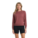 Vuori 02. WOMENS APPAREL - WOMENS HOODIES|SWEATERS - WOMENS PO SWEATERS Women's Long Sleeve Halo Crew HRO ROSEWOOD HEATHER