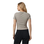 Vuori 02. WOMENS APPAREL - WOMENS SS SHIRTS - WOMENS SS CASUAL Women's Pose Fitted Tee GPH GRAPHITE