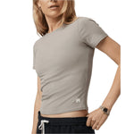 Vuori 02. WOMENS APPAREL - WOMENS SS SHIRTS - WOMENS SS CASUAL Women's Pose Fitted Tee GPH GRAPHITE