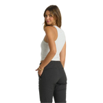 Vuori 02. WOMENS APPAREL - WOMENS SS SHIRTS - WOMENS TANK CASUAL Women's Pose Plyo Tank WHG WHITE HEATHER GREY