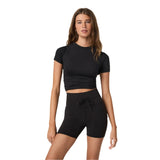 Vuori 02. WOMENS APPAREL - WOMENS SS SHIRTS - WOMENS SS ACTIVE Women's Short Sleeve Lux Tee BLK BLACK