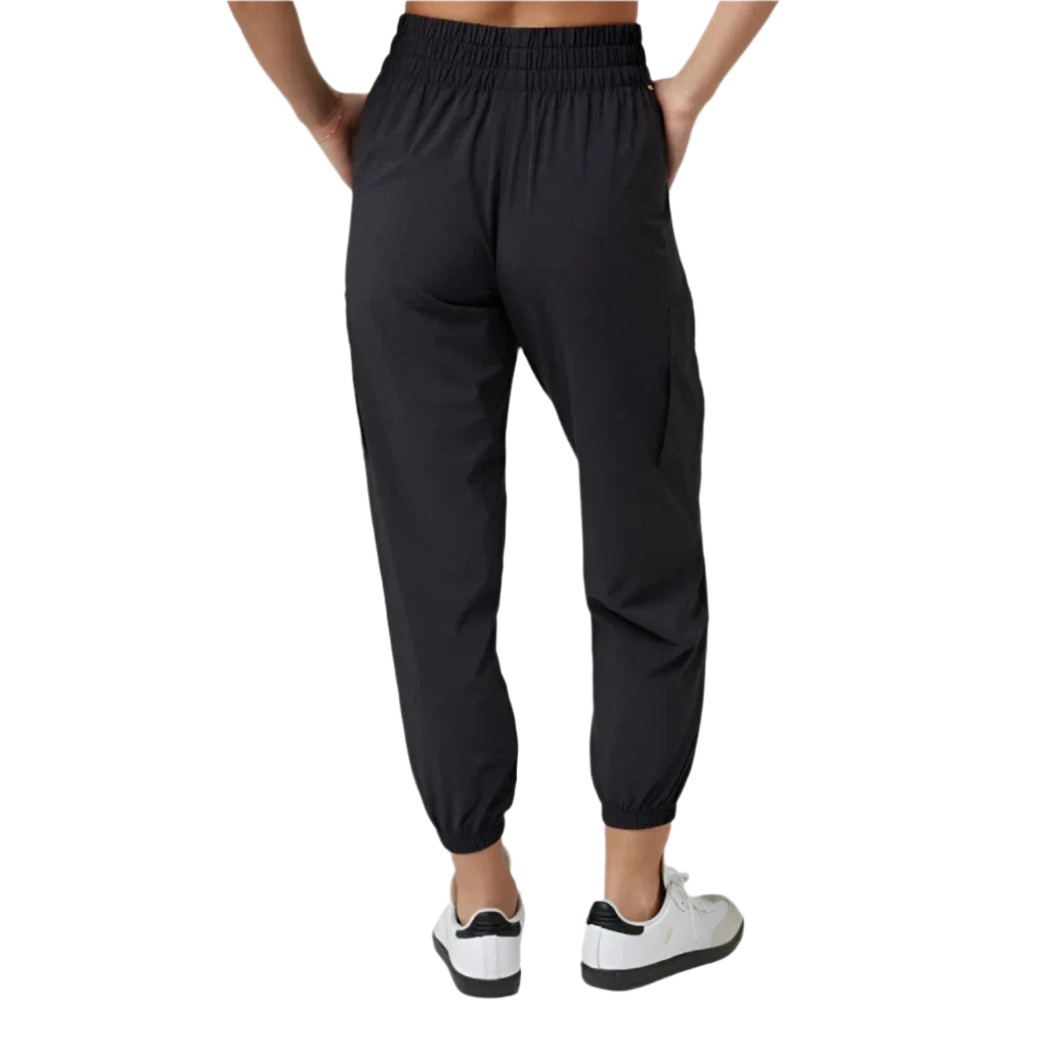 Vuori 02. WOMENS APPAREL - WOMENS PANTS - WOMENS PANTS ACTIVE Women's Villa Cargo Jogger BLK BLACK