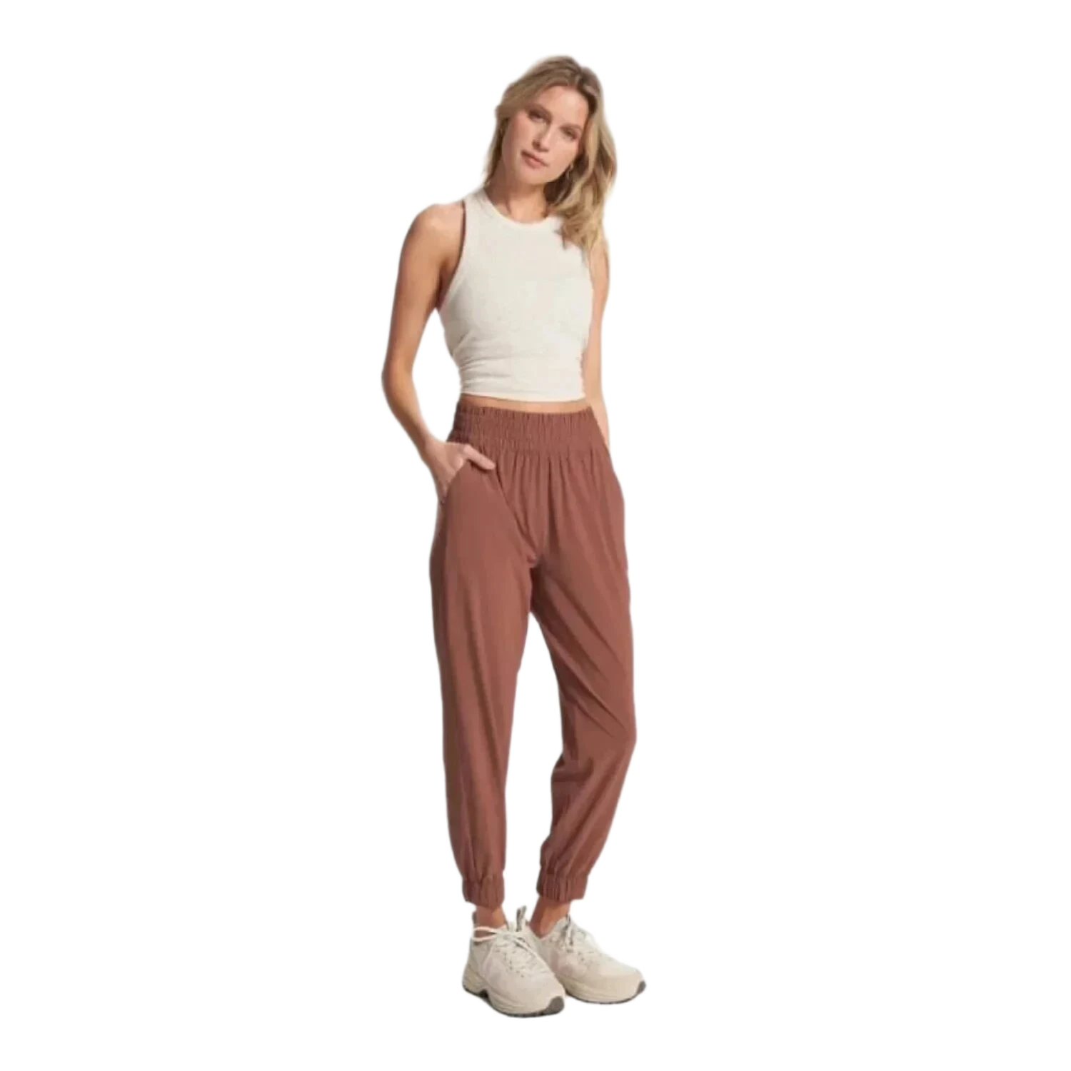 Vuori 02. WOMENS APPAREL - WOMENS PANTS - WOMENS PANTS ACTIVE Women's Villa Jogger HZN HAZELNUT