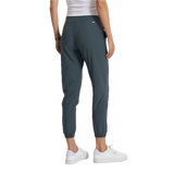 Vuori 02. WOMENS APPAREL - WOMENS PANTS - WOMENS PANTS ACTIVE Women's Weekend Jogger STN STONE