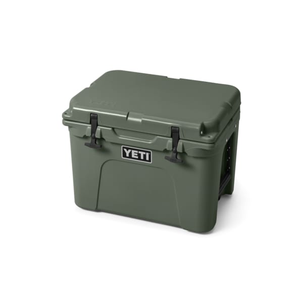YETI 21. GENERAL ACCESS - COOLERS Tundra 35 CAMP GREEN