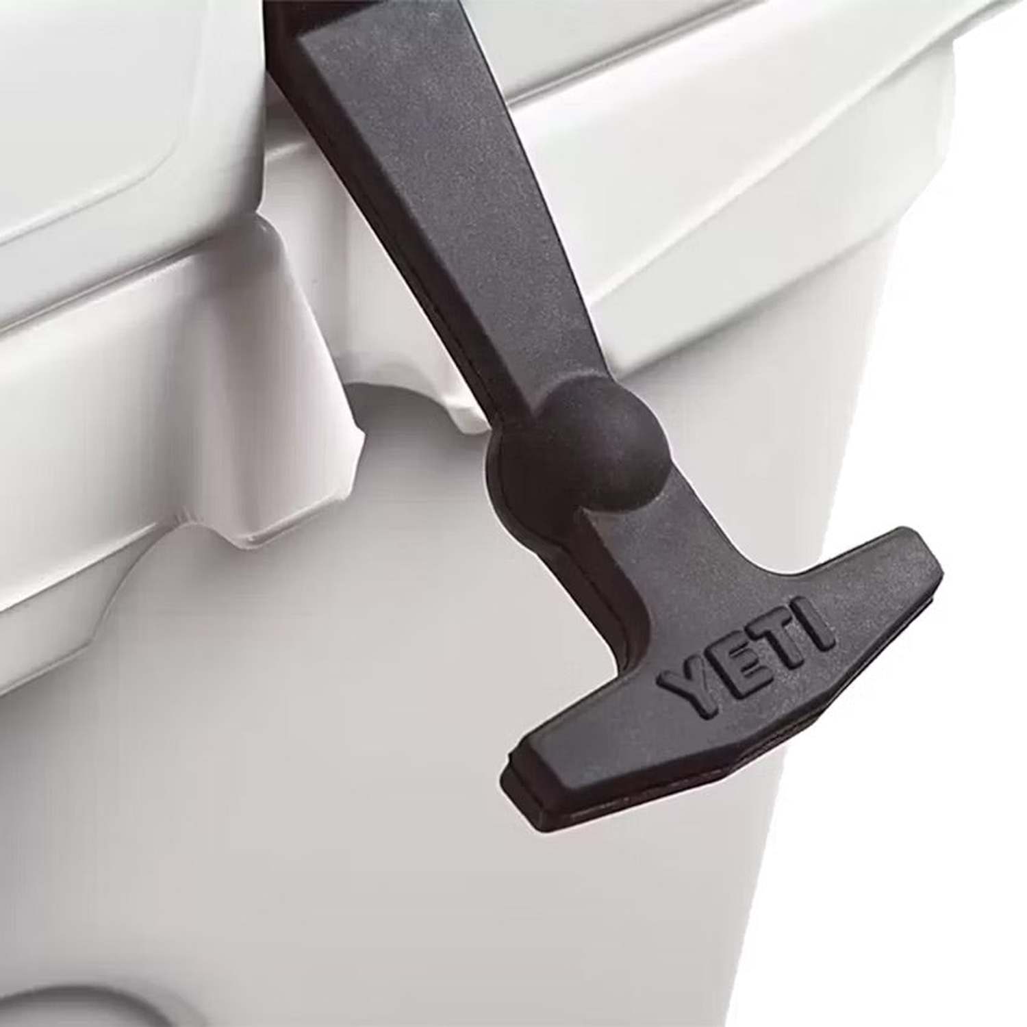 YETI 12. HARDGOODS - COOLERS - COOLERS ACCESS Tundra Latches 2-Pack