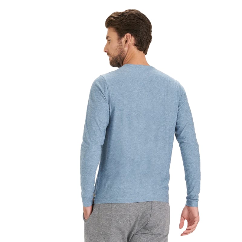 Vuori 01. MENS APPAREL - MENS LS SHIRTS - MENS LS ACTIVE Men's Long Sleeve Strato Tech Tee CLOUD HEATHER