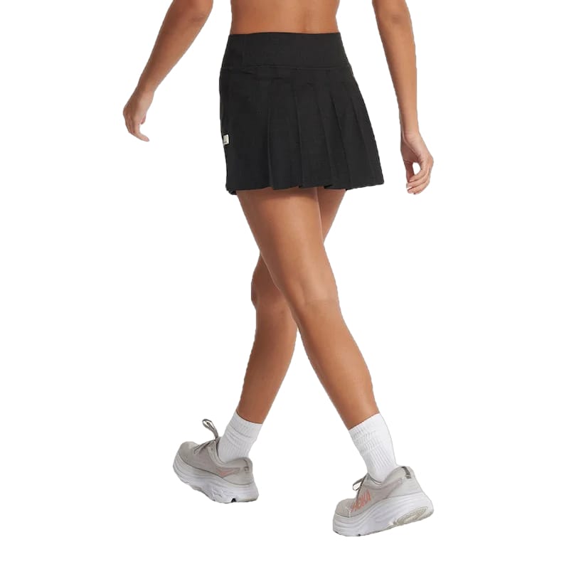 Vuori 02. WOMENS APPAREL - WOMENS DRESS|SKIRT - WOMENS SKIRT ACTIVE Women's Halo Performance Skirt HBK BLACK HEATHER