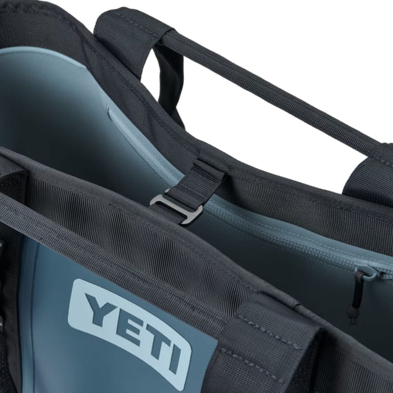 YETI 21. GENERAL ACCESS - COOLERS Camino Carryall 35 2.0 NORDIC BLUE
