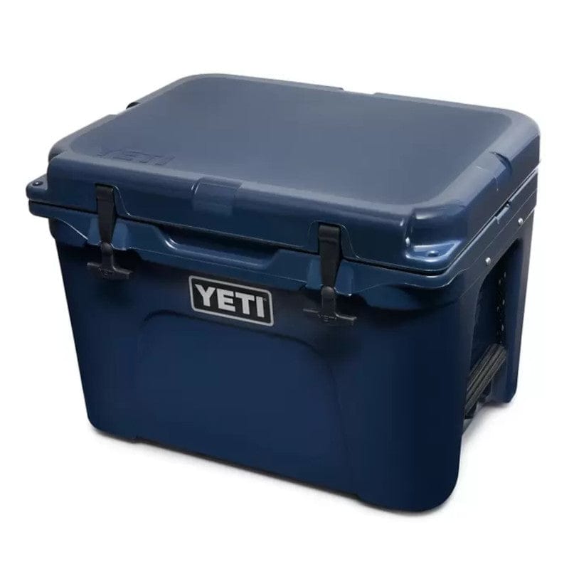 YETI 21. GENERAL ACCESS - COOLERS Tundra 35 NAVY